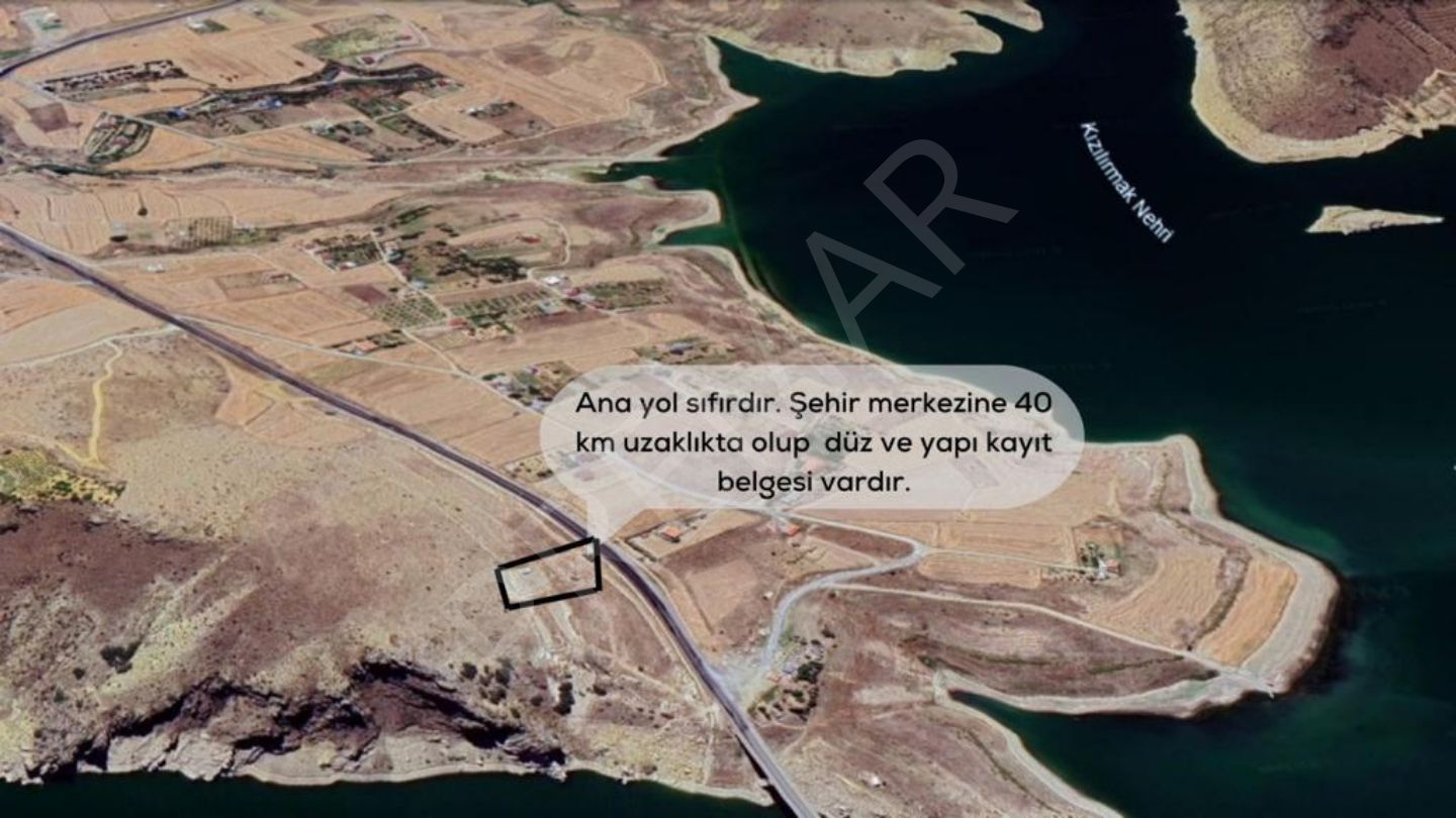 Premar'dan Obruk'ta Baraj Manzaralı Arsa