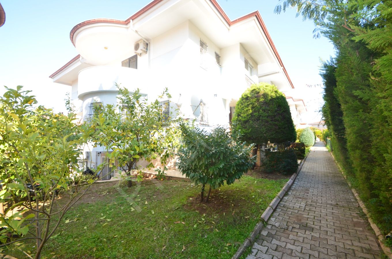 Adana Kabasakal 'da Kaliteli Güvenli İmuhteşem Villa