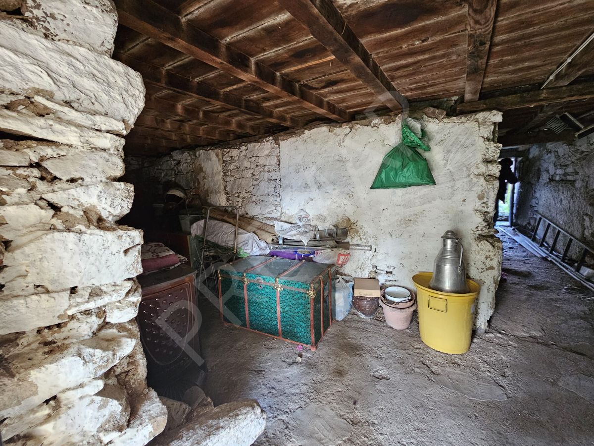 Karpuzlu Köyünde Antik Kente Yakın Satılık Müstakil Ev