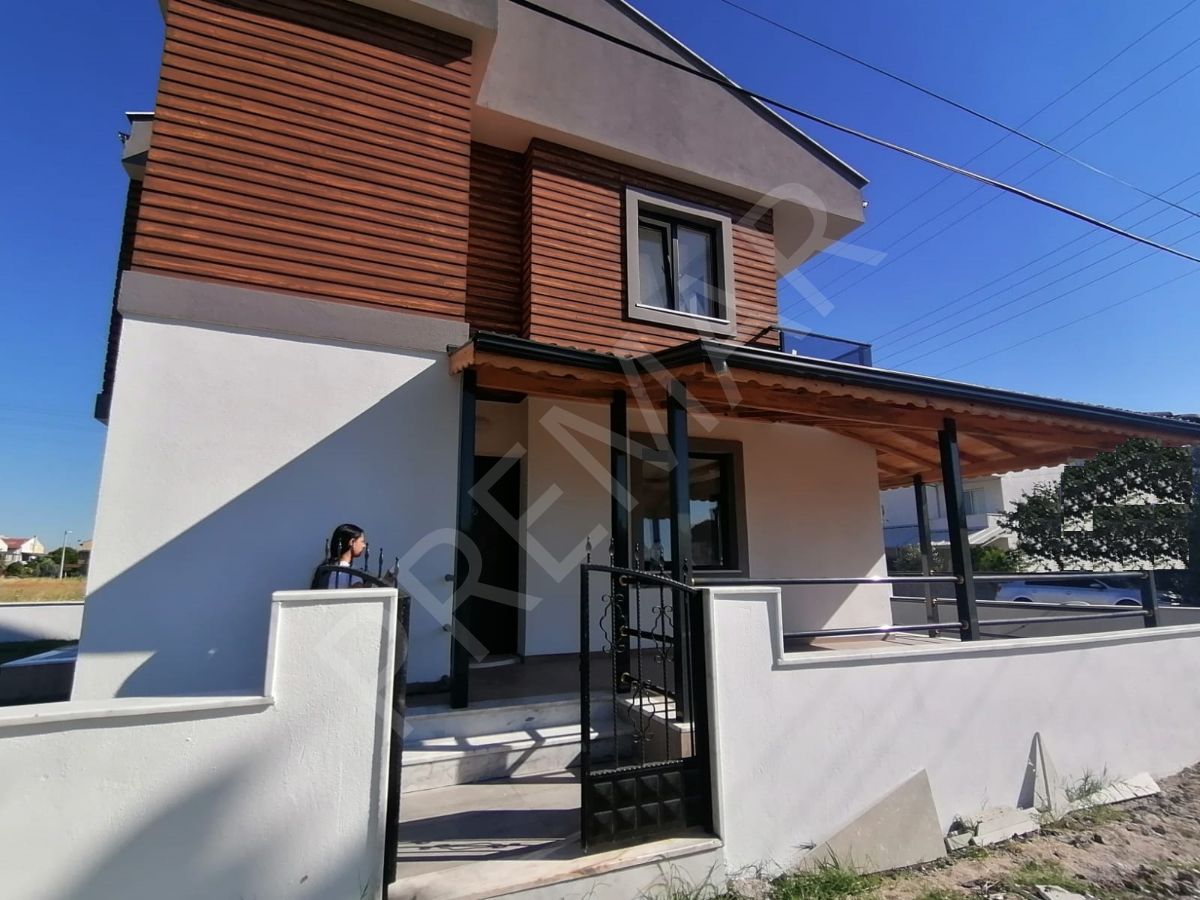 Premar Ayvada'dan Altınova’da Sıfır Dubleks Villa