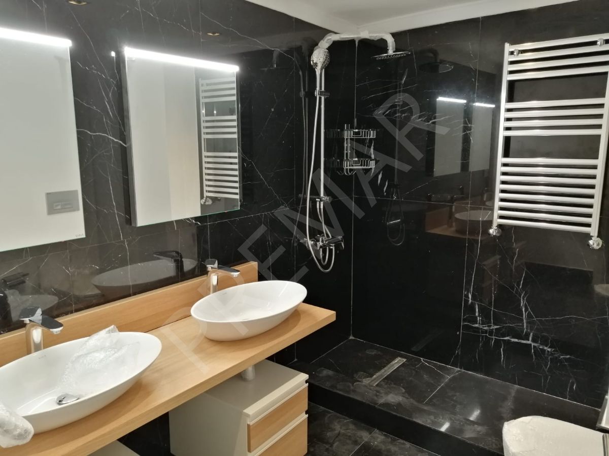 Ulus Sol�da Sıfır Binada Güvenliklik.otoparklı Kiralık Daire ! PREMAR