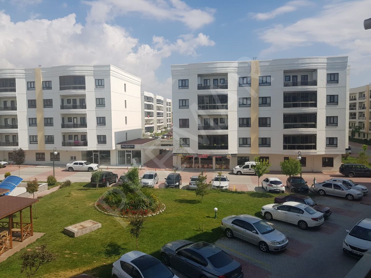 Bakyapı Prestij Park 155 M2, Eşyalı, Ara Kat, 1.600 Tl