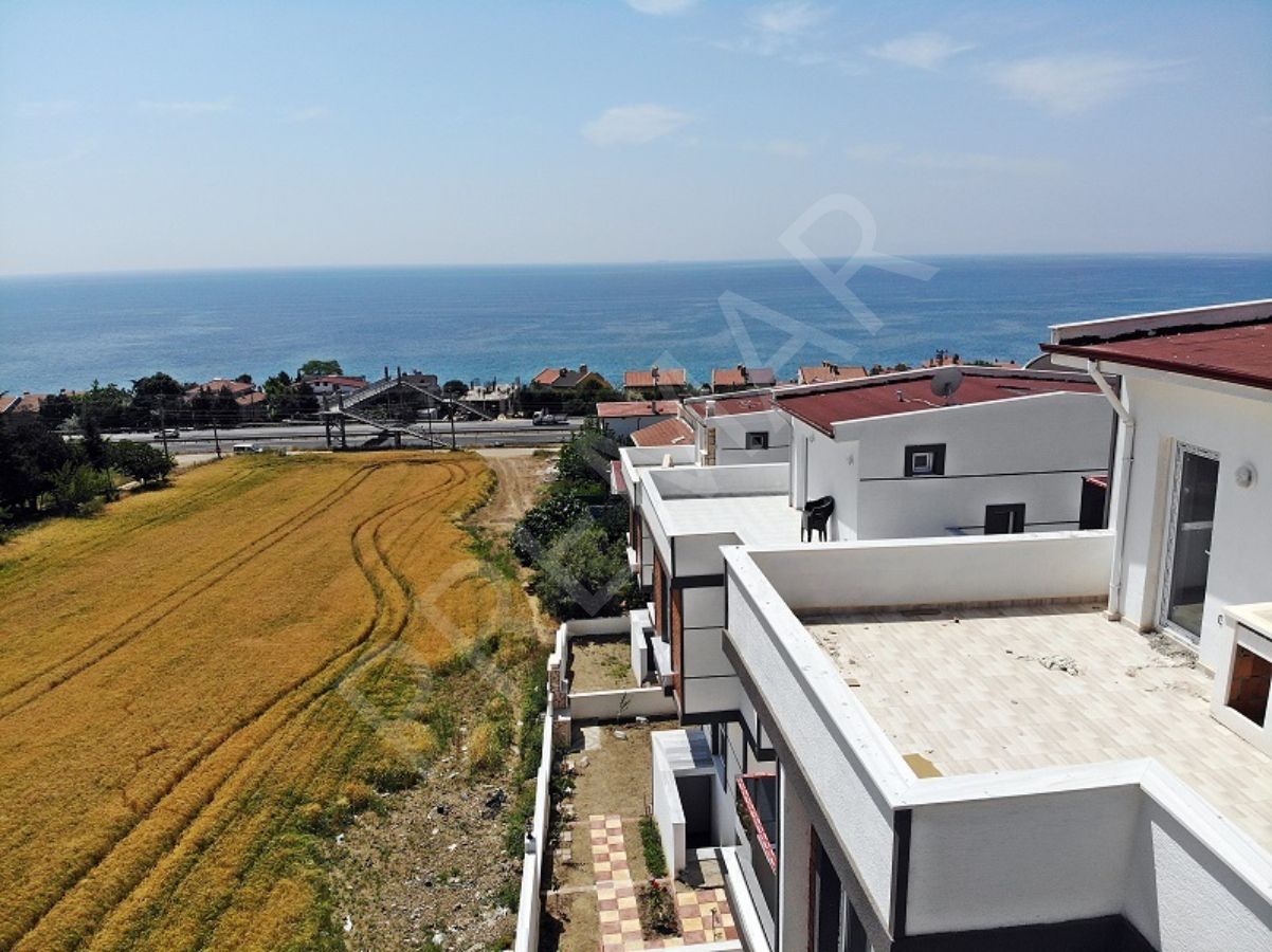 Marmara Ereğlisi 5+1 Full Deniz Manzaralı 250m2 Satılık Villalar