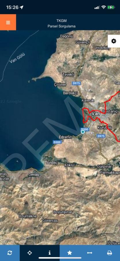 Premar Elit'ten Satılık Bakacık'ta Göl Manzaralı 17.555 Metrekare Tarla