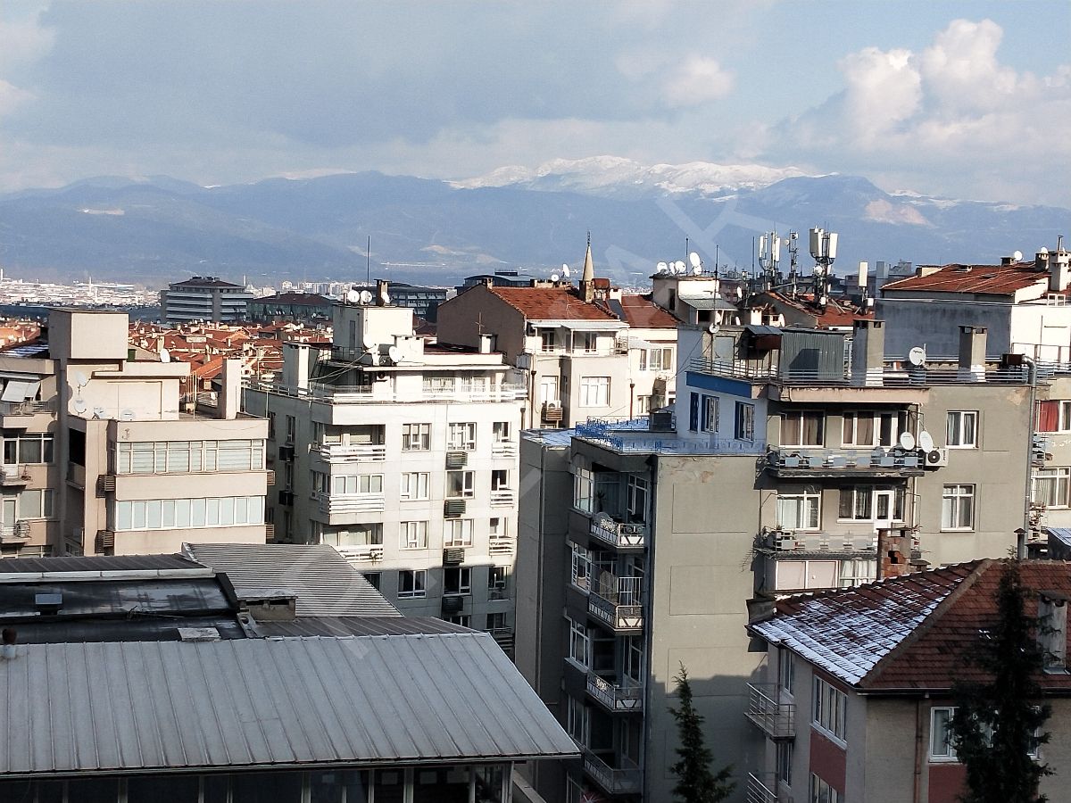 Osmangazi İlçesi Altıparmak Mah. Satılık Panoramik Şehir Manzaralı Bodrum + 2 Katlı + Teraslı Müstakil Ev