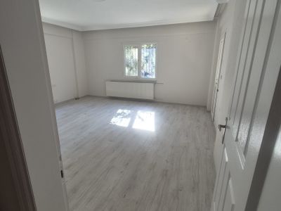 1gazi Mahallesinde Optimum Avm Yakın 3+1 Daire