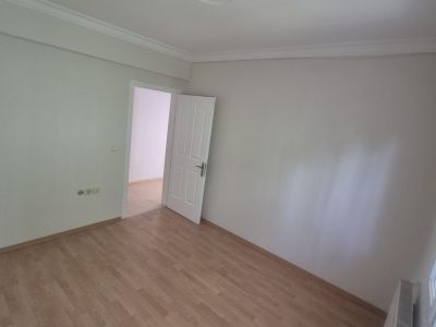 1gazi Mahallesinde Optimum Avm Yakın 3+1 Daire
